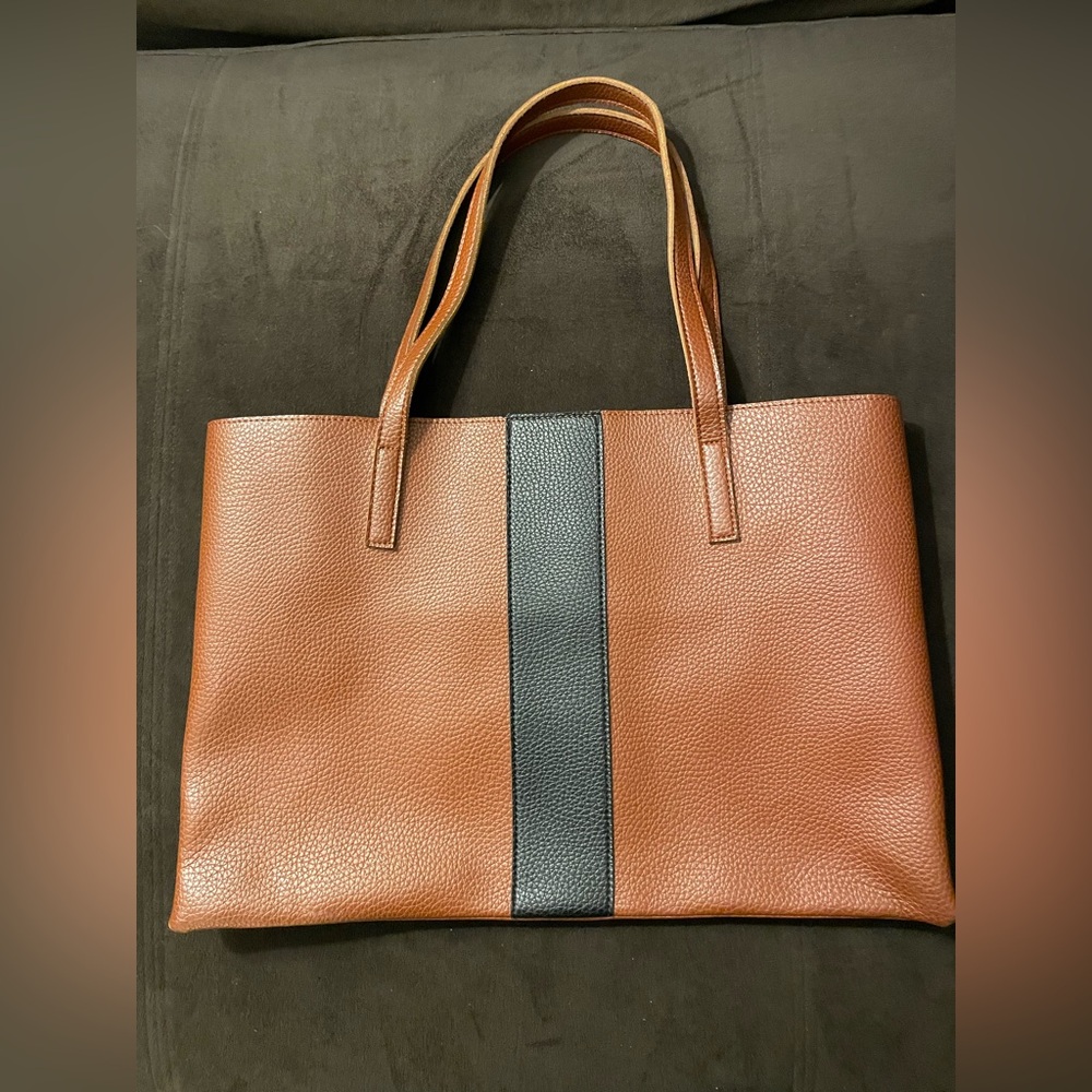 Vince Camuto Leather Tote Bag ✨